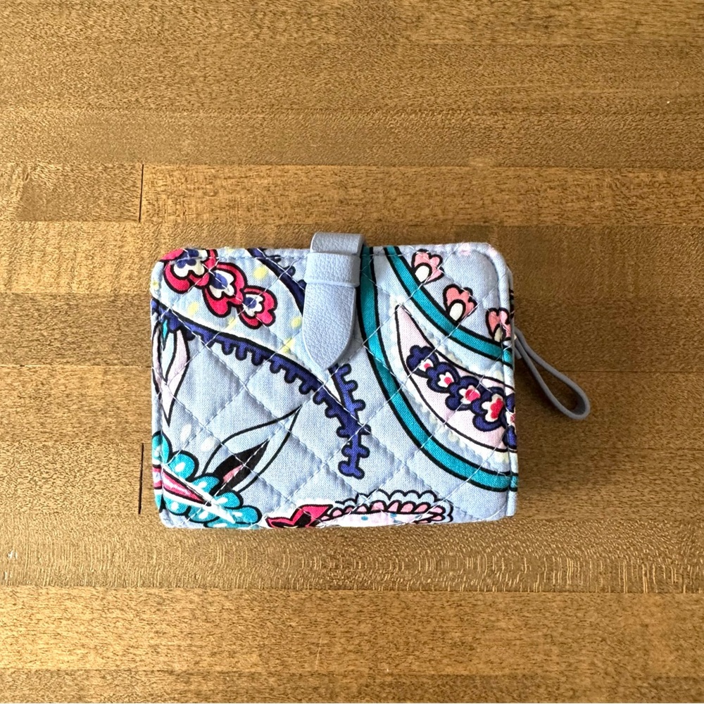 Vera Bradley Wallet in Makani Paisley
